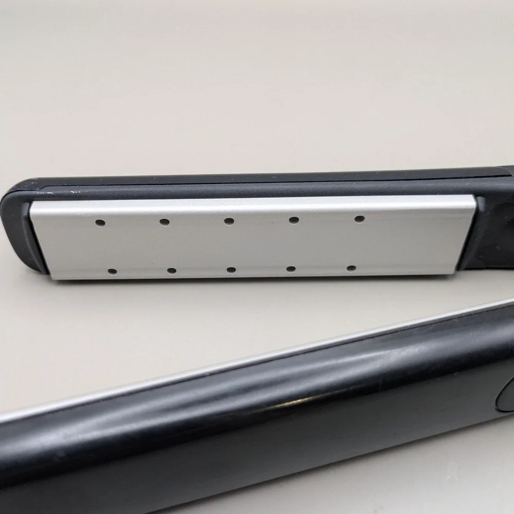 Remington Wet2Straight Ceramic Flat Iron Hair Straightener Black Silver S-7901